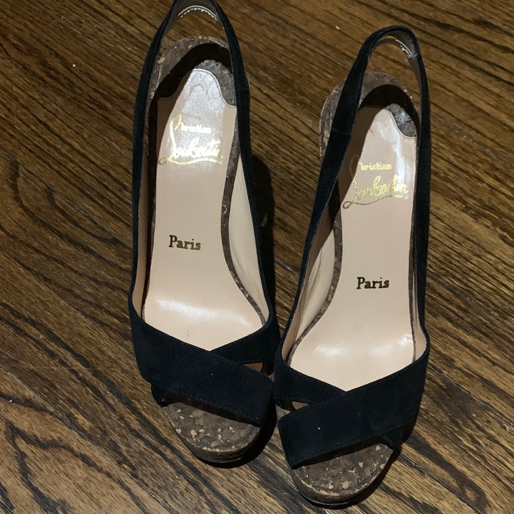 Christian Louboutin black Marpoil Peep toes Sz 38